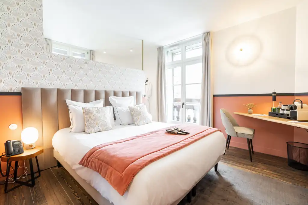 Chambre Cuty lumineuse 23m² dans hôtel de charme en Normandie