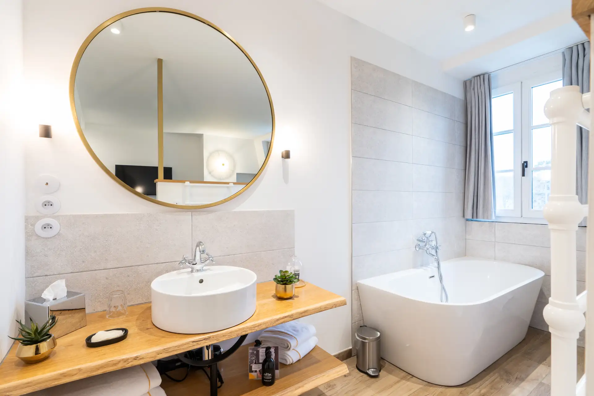 Salle de bain moderne chambre Teeny confort haut de gamme